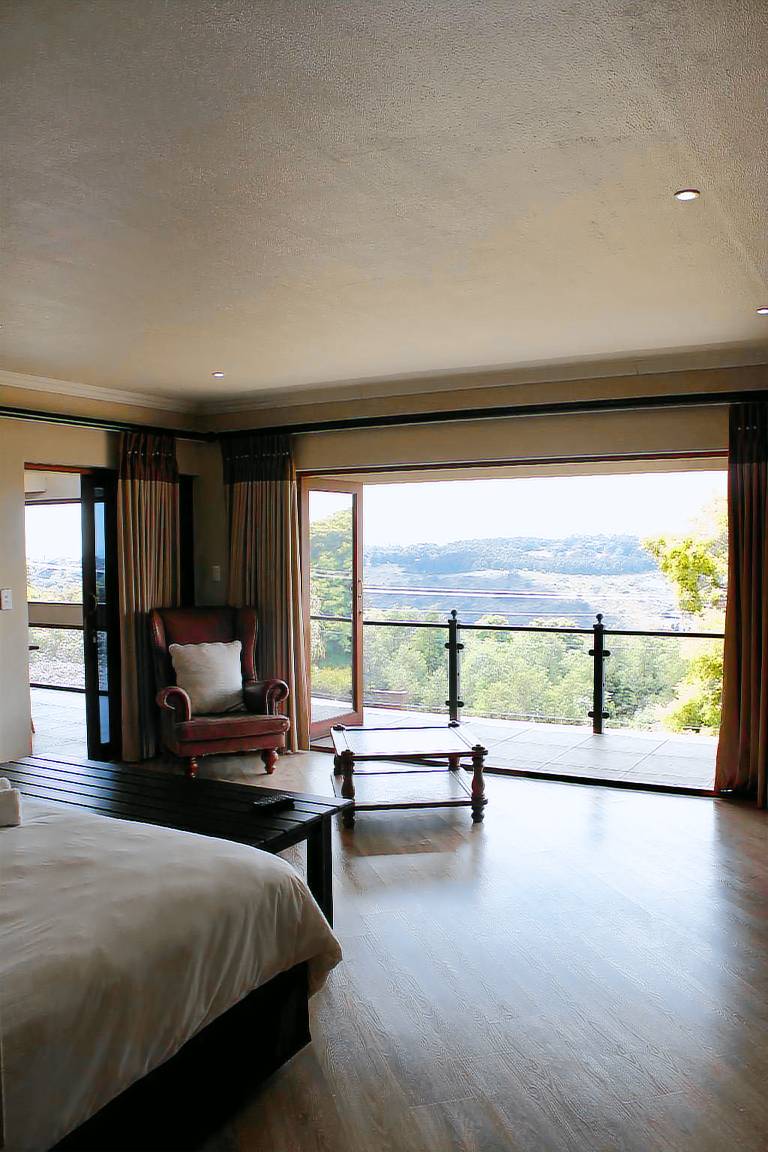 Vacation home with garden, pool & jacuzzi — photo 2