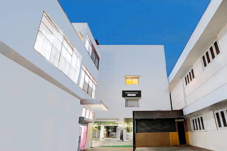 Super Townhouse Arcot Road Near Kauvery hospital — photo 4