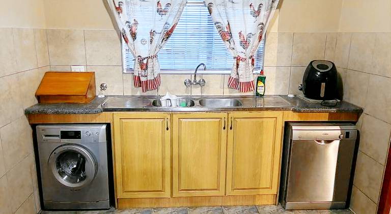 210 m&sup2; Ferienhaus