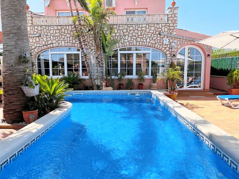 Villa Calafat