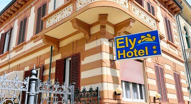 Hotel Ely in Viareggio
