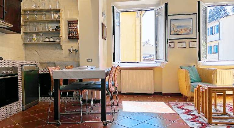 Apartment with 1 room for 5 persons — photo 4
