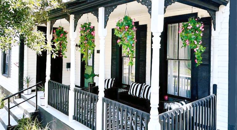 3BR 2BTH Historic Pearl Brewery Downtown Riverwalk — photo 5