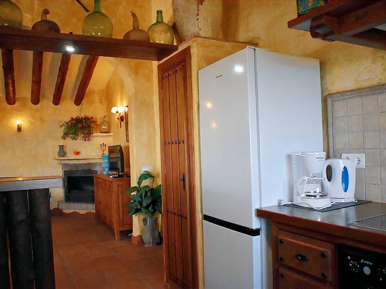 House with private pool, grill & patio — photo 4