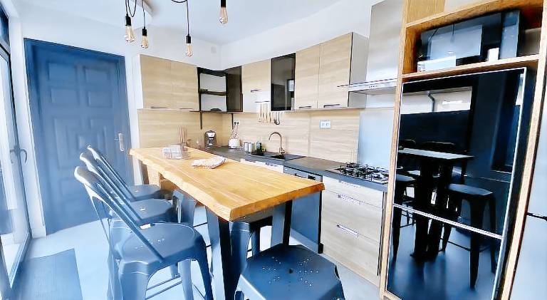 Rental apartment with 5 rooms for 10 persons — photo 4