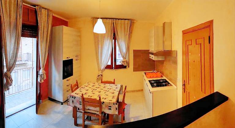 Apartment with 2 rooms for 5 persons — photo 3