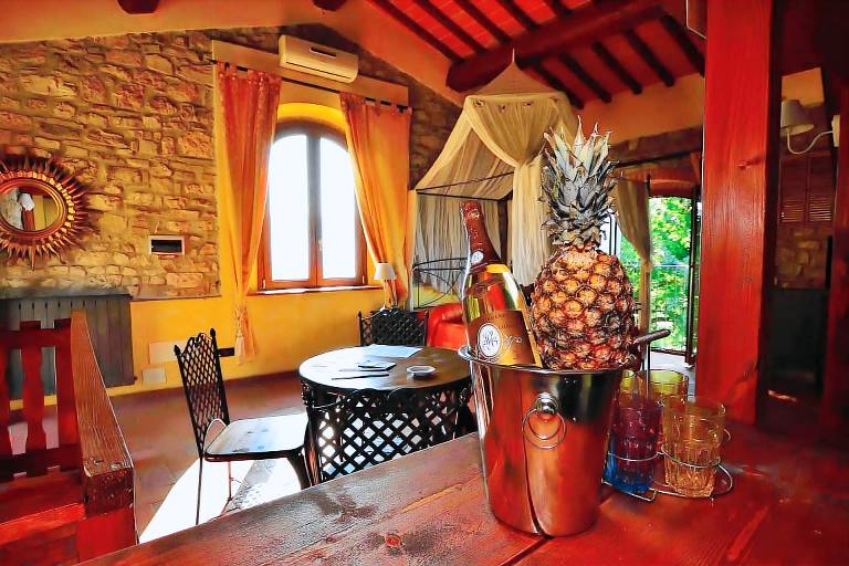 Vacation home with patio, private pool & garden | Nature view | Pets allowed — photo 5