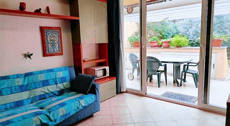 Lovely serviced apartment with pool & terrace | Beach nearby | Pets allowed — photo 4
