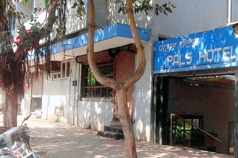 Pals Hotel