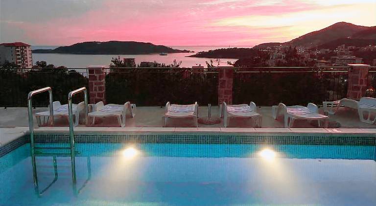 Villa with terrace, barbecue & garden | Perfect for remote work — photo 2