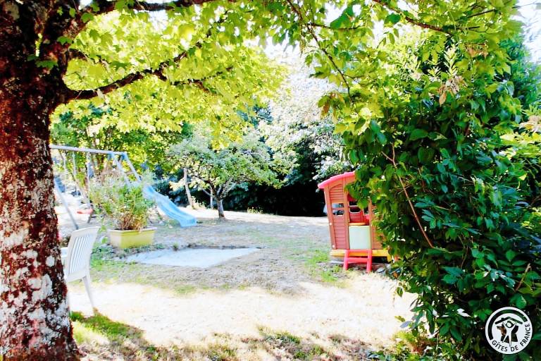 Gite with garden, terrace & BBQ — photo 5