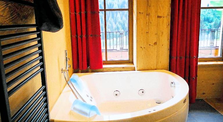 Mons Silva Private Luxury Chalets — photo 5