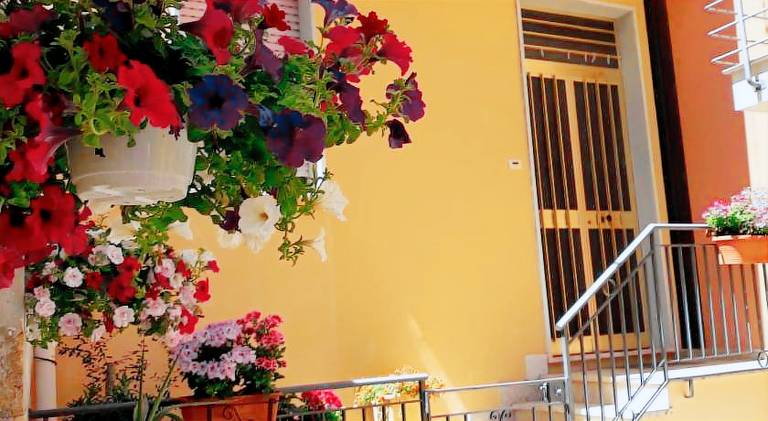 Vacation home with 2 rooms for 5 persons in Avola
