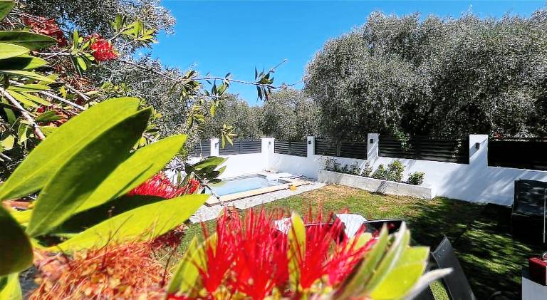 Villa with terrace, barbeque & yard in Thasos