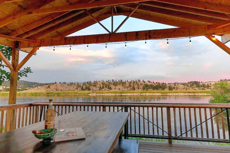Cabin  Wolf Creek