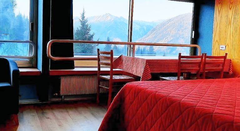 Charming apartment with pool | Close to the ski | Dogs allowed in Mezzana