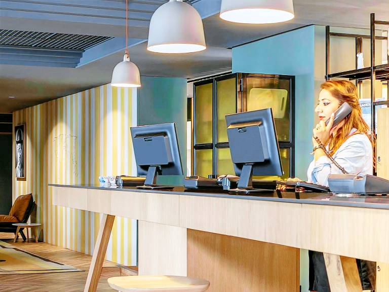 Aparthotel Adagio Paris Porte de Versailles in Meudon