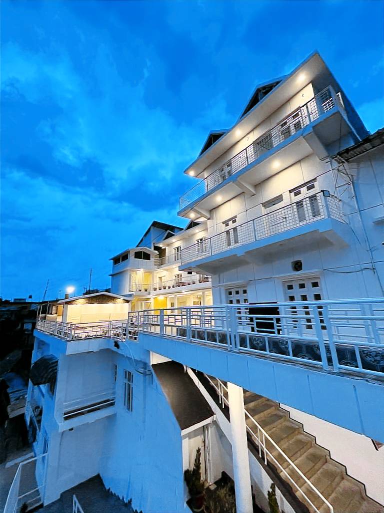 Gautam Residency Chamba in Tehri
