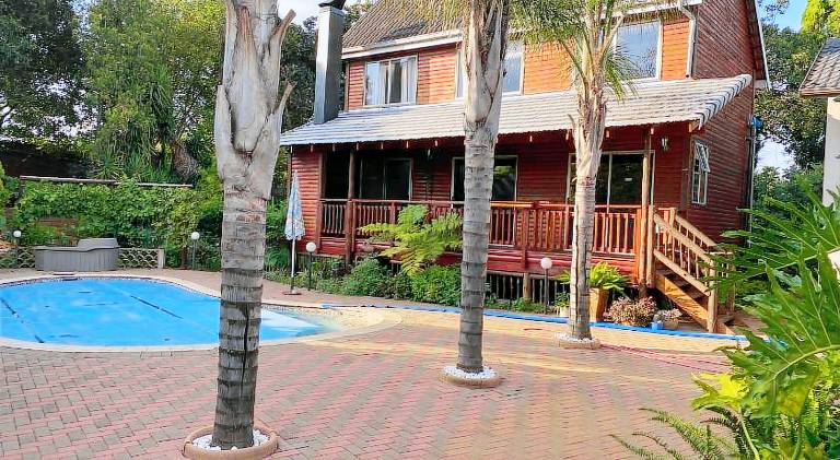 Wonderful apartment with pool | Pets are welcome in Pretoria