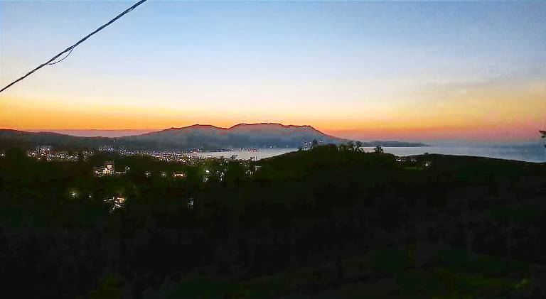 Rental apartment with patio, yard & barbecue in Kissamos