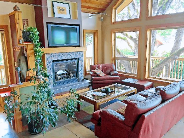 House White Salmon