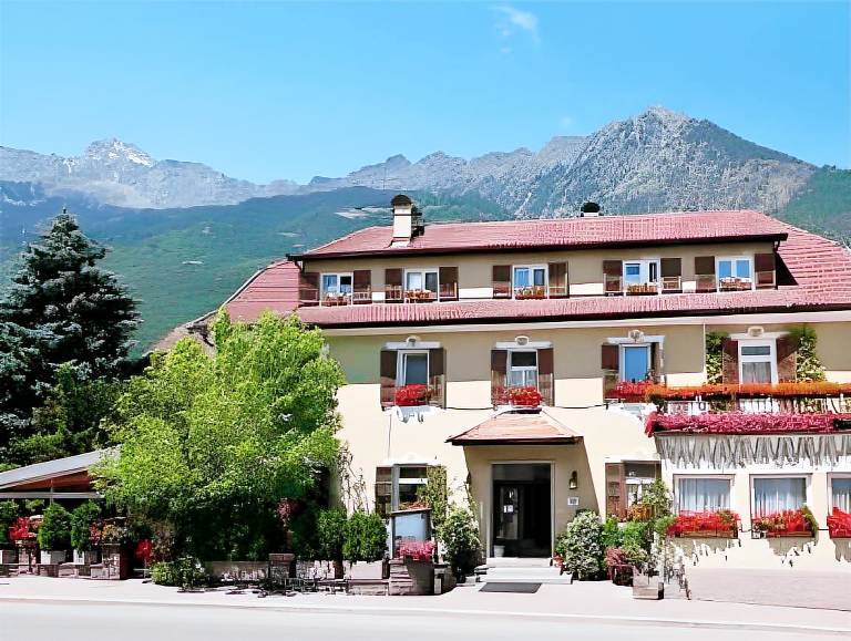 Albergo al Cervo - Gasthof zum Hirschen in Lagundo