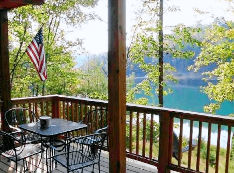 Cabin Zachariah