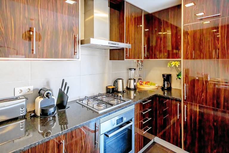 Apartment with pool & patio | Good for workation — photo 4