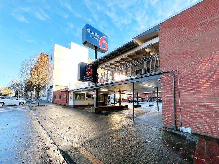 Studio 6 Suites Vancouver, WA - Waterfront in Vancouver, WA