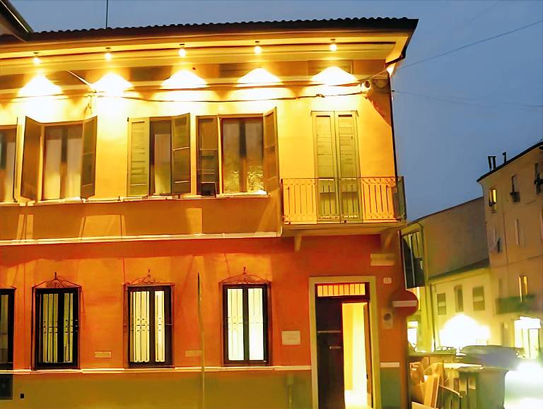 Residenza Bibiena - Lake View - in Mantua