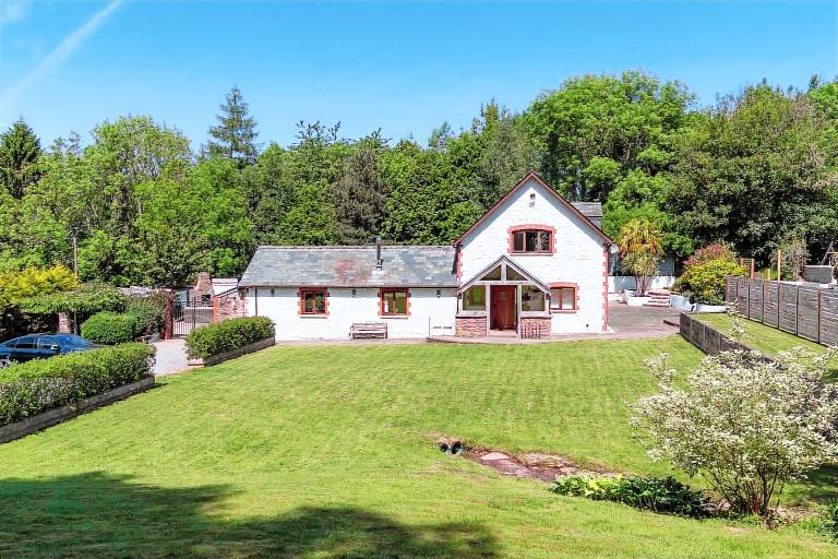 Farmhouse Abergavenny