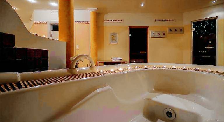 Serviced apartment with sauna, hot tub & garden | Pet-friendly — photo 5