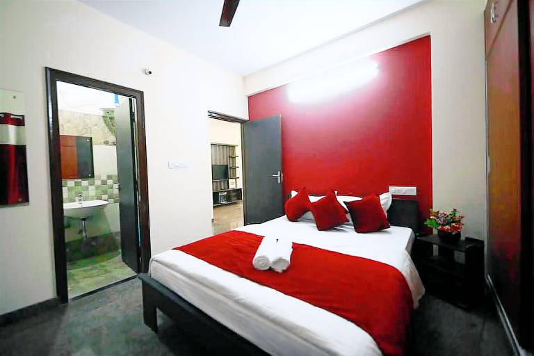 Aparthotel  AECS B Block
