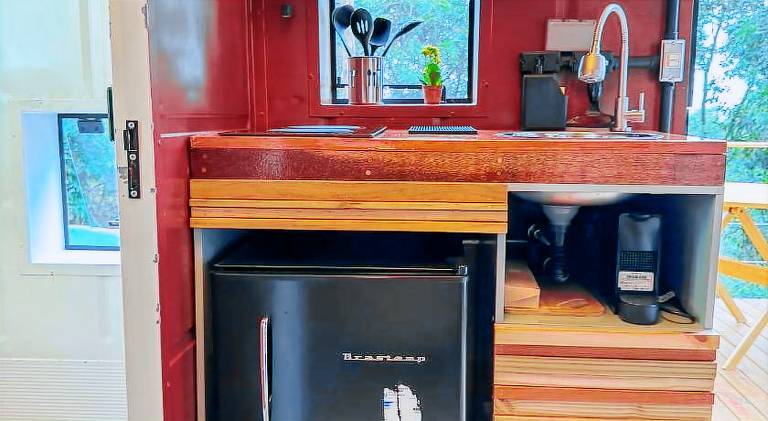 Deck Tiny House — photo 5