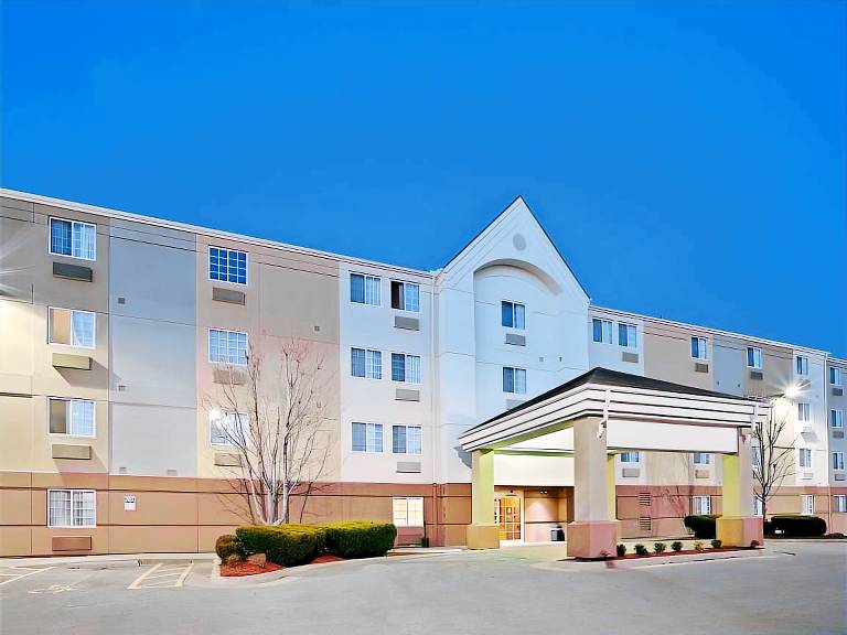 Candlewood Suites Topeka Hotel By IHG in Topeka, KS