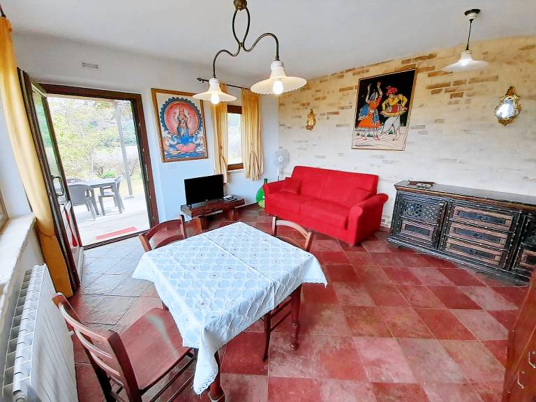 Family-friendly wonderful holiday apartment with yard, hot tub & private pool | Pet-friendly — photo 4