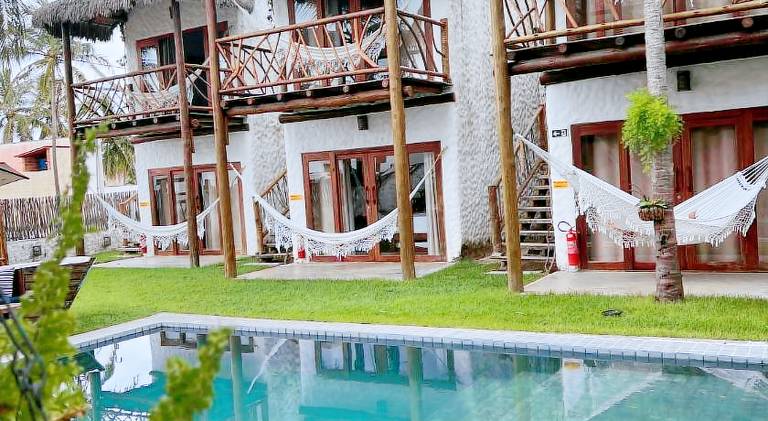 Serviced apartment with jacuzzi, yard & terrace | Pet-friendly in Caucaia