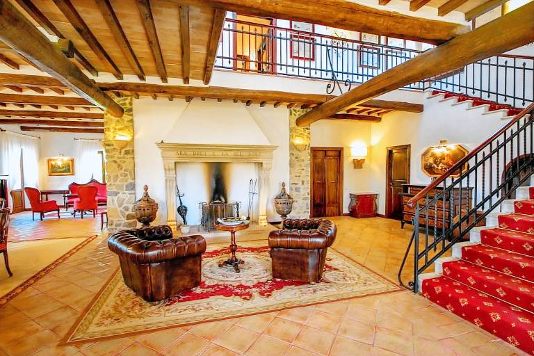 Child-friendly villa with yard, barbeque & patio | Dogs allowed — photo 3
