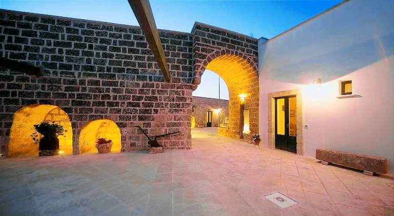 Vacation home with patio, grill & private pool — photo 2