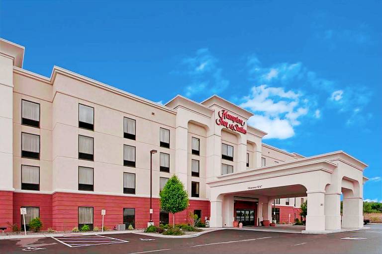 Hampton Inn & Suites Syracuse Dewitt in East Syracuse, NY