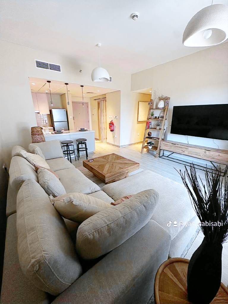 Rental apartment with pool in Abu Dhabi
