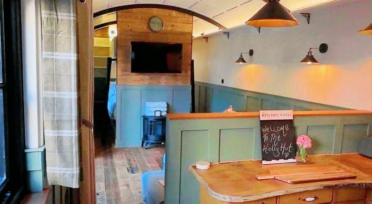 The Holly Hut — photo 3