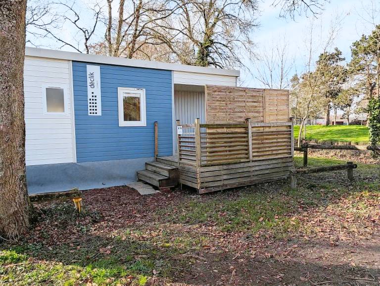 Campsite Le Rochat-Belle-Isle - TRIO mobile home on the riverbank 6 people in Chateauroux