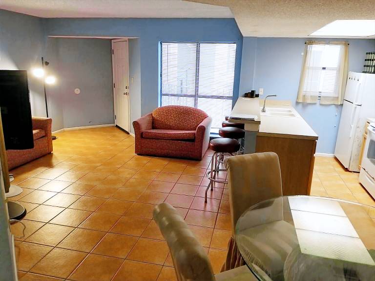 Atrium 102 — photo 2