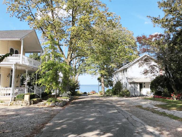 House Lakeside Marblehead