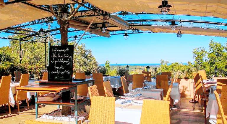 HAPPY TROPEZ, au Coeur du Village de GASSIN — photo 3