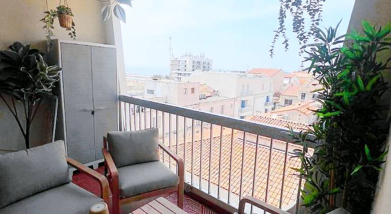 Holiday apartment with patio — photo 3