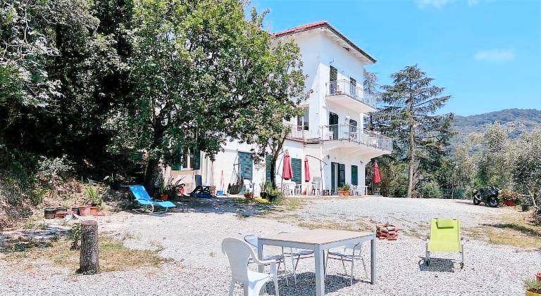 Villa tranquilla immersa nel verde a 2 Km dal mare — photo 4