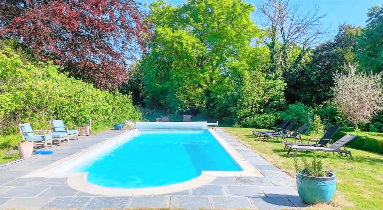 Vacation home with pool | Pets are welcome — photo 2