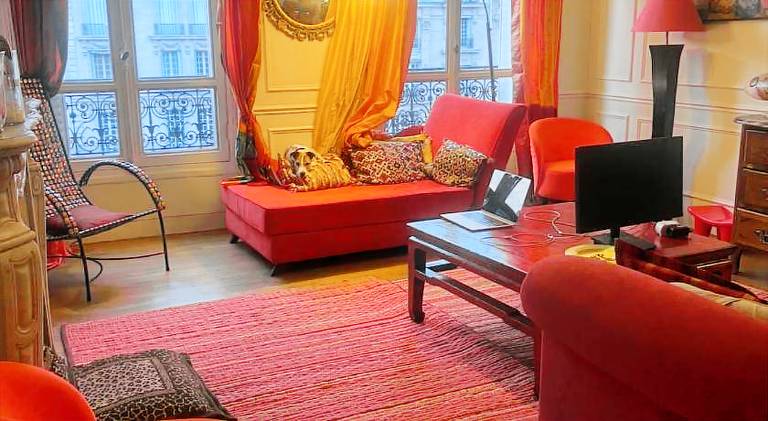 Fully equipped spacious rental apartment | Next to Arc de Triomphe | Suitable for remote work | Dogs allowed — photo 2